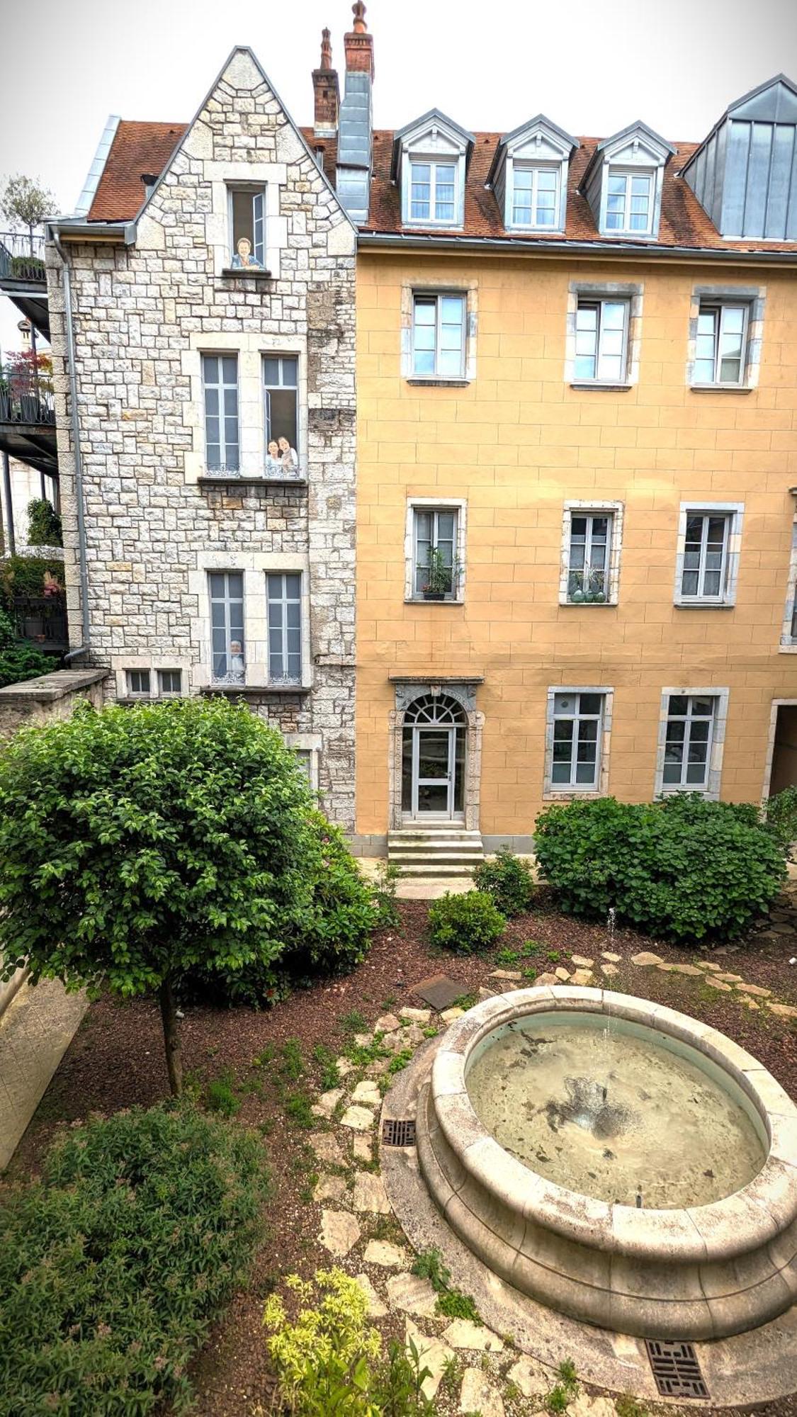 Le Select - Hypercentre Standing Wifi Apartment Besancon Exterior photo